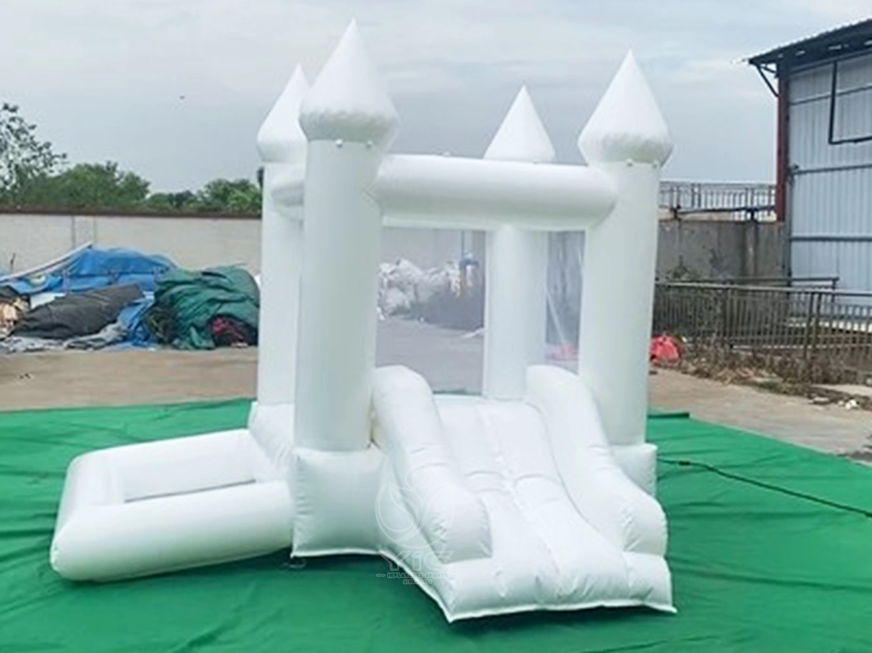 Small white bounce house with ball pit product photo 5