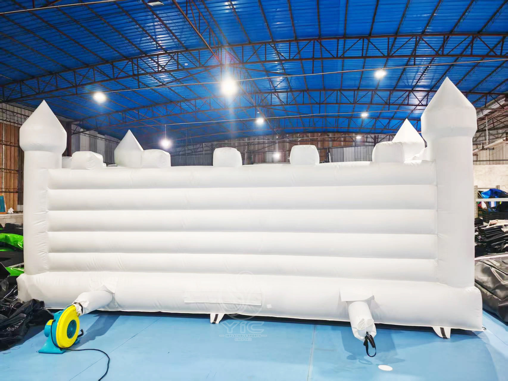 White jumping castle product photo 3
