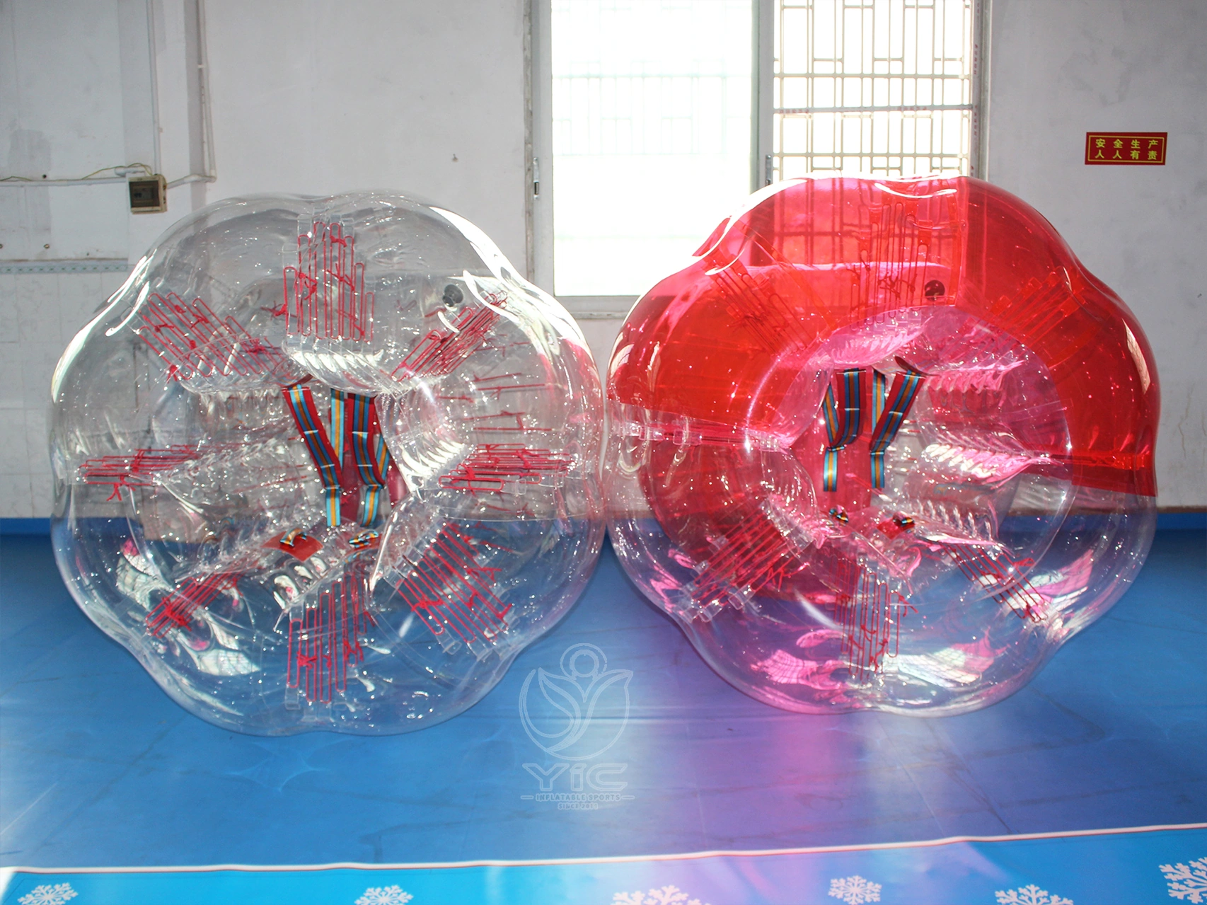 Soccer inflatable bubble