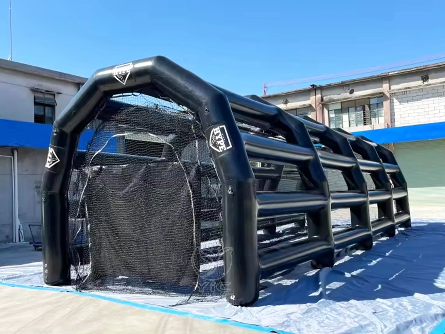Inflatable batting tunnels