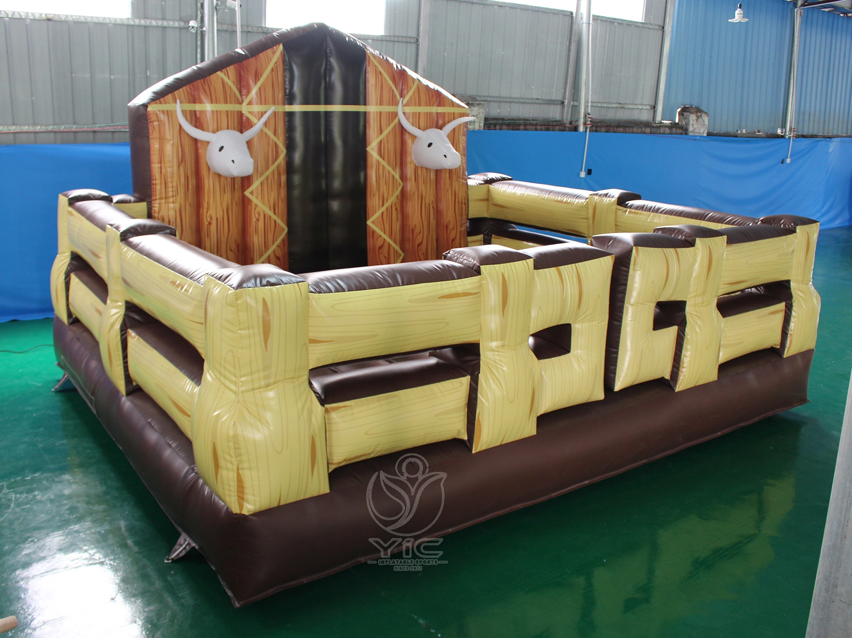 Commercial mechanical bull