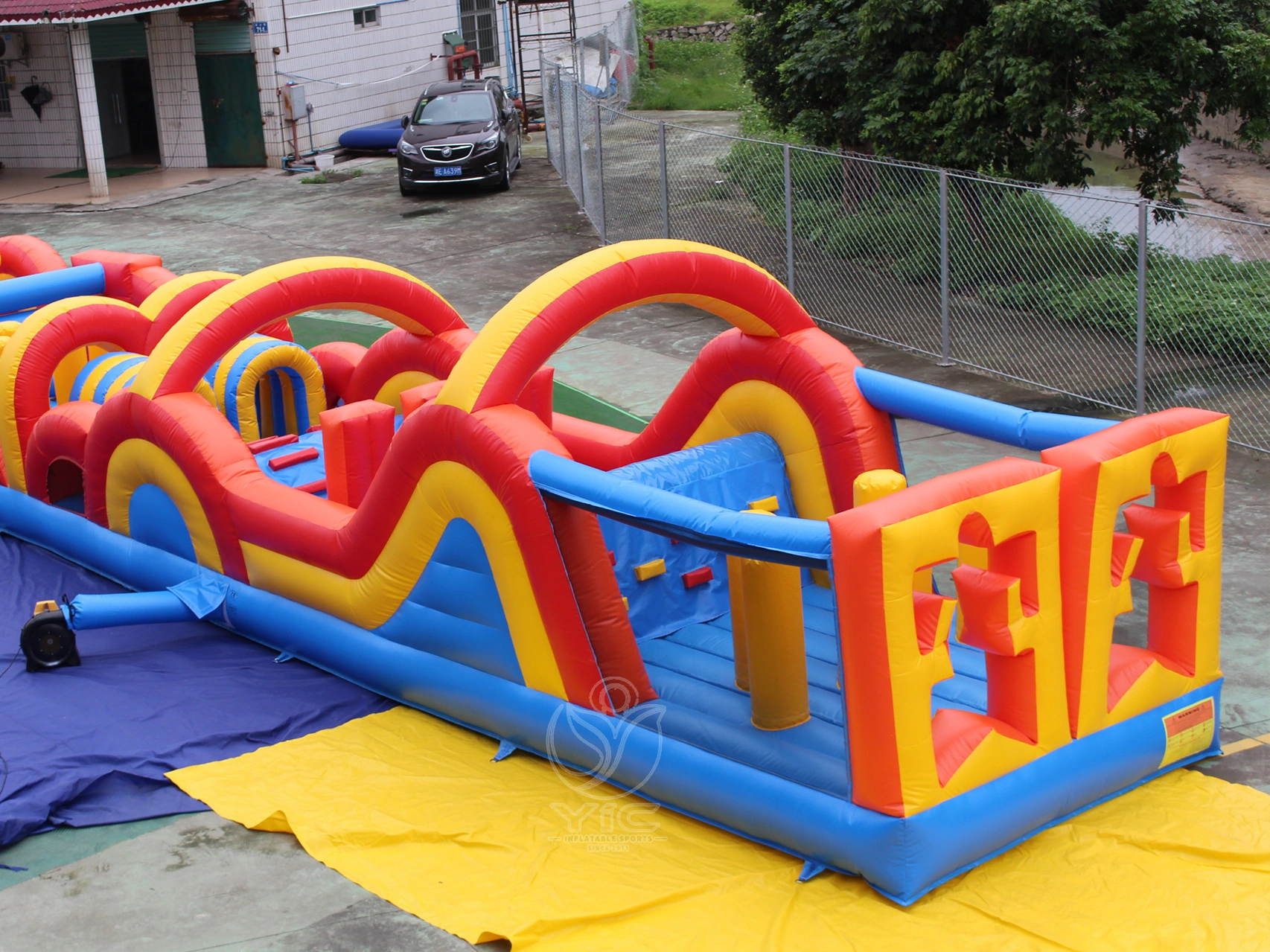 Big obstacle course bounce house product photo 4